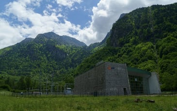 Visite guidée de la centrale hydroélectrique d'Orlu