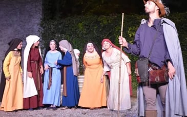 Exposition "Patrimoine de la photographie : les costumes à travers les époques"