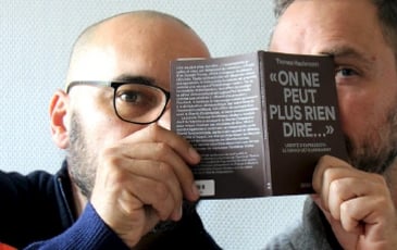 Feu le livre !